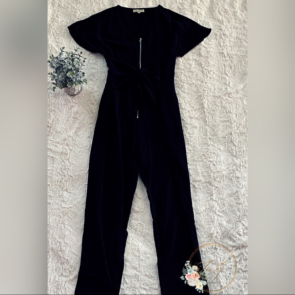 Seriously gorgeous Jumpsuit! ❤️